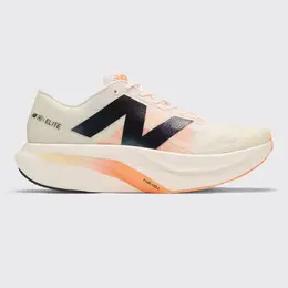 New Balance: Белые кроссовки 