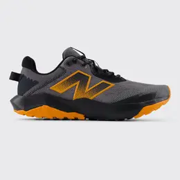 New Balance: Серые кроссовки 