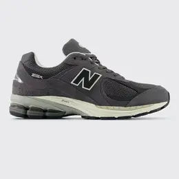 New Balance: Тёмные кроссовки 