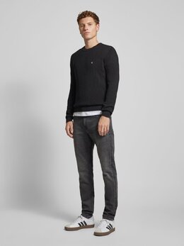 Calvin Klein Jeans: Зауженные джинсы 