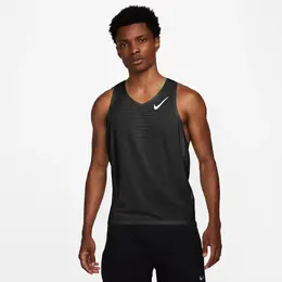 Nike: Чёрная футболка 