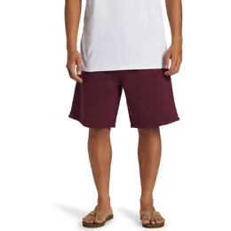 Quiksilver: Красные шорты 
