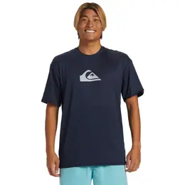 Quiksilver: Тёмная футболка 