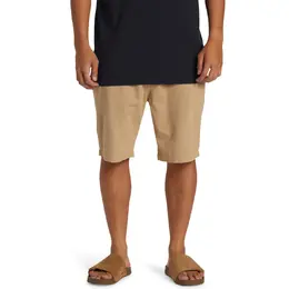 Quiksilver: Повседневные шорты 