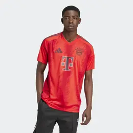 Adidas: Красная футболка 