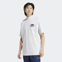 Adidas: Светлая футболка  Originals