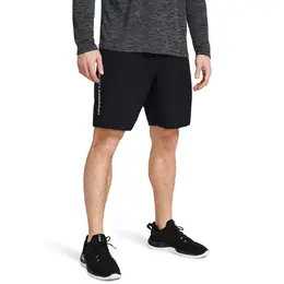 Under Armour: Чёрные шорты 