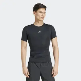Adidas: Чёрная футболка  Training