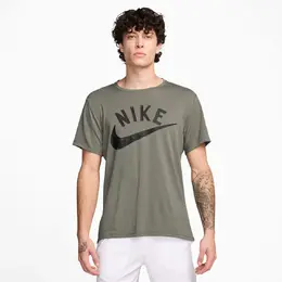 Nike: Футболка  Swoosh свободного кроя