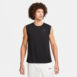 Nike: Чёрная футболка 