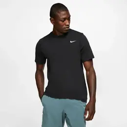 Nike: Чёрная футболка  Dri FIT