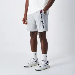 Champion: Светлые шорты 