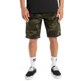 Quiksilver: Зелёные шорты 