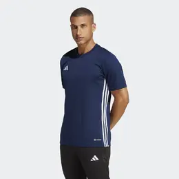 Adidas: Синяя футболка 