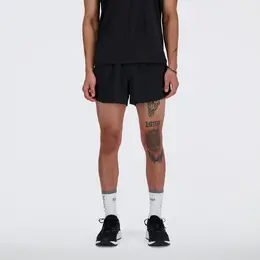 New Balance: Чёрные шорты 