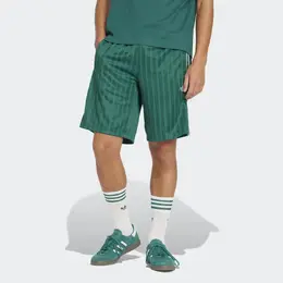 Adidas: Зелёные шорты  Adicolor