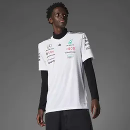 Adidas: Белая футболка 