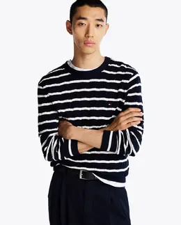 Tommy Hilfiger: Тёмный свитер 