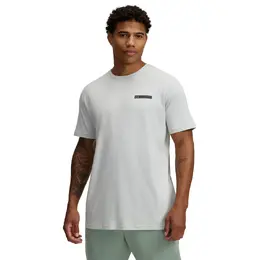 Under Armour: Зелёная футболка 