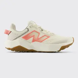 New Balance: Белые кроссовки 