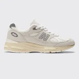 New Balance: Белые кроссовки 