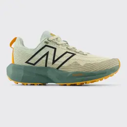 New Balance: Зелёные кроссовки 