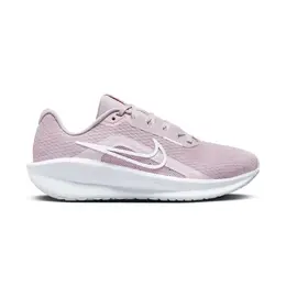 Nike: Светлые кроссовки 