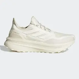 Adidas: Белые кроссовки  UltraBoost