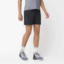 Salomon: Чёрные шорты 