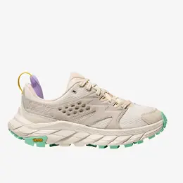 HOKA: Бежевые ботинки 