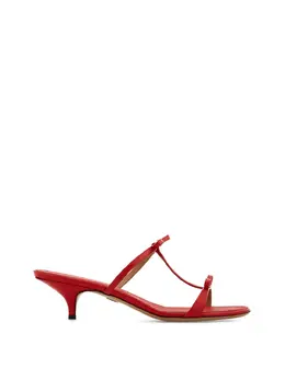 Ferragamo: Красные сандалии 