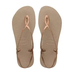 Havaianas: Золотые сандалии 
