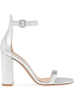 Gianvito Rossi: Серебристые босоножки 