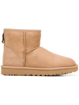 UGG: Угги 