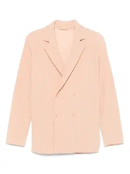 Homme Plissé Issey Miyake: Светлые пиджаки 