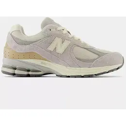 New Balance: Серые кроссовки  2002R