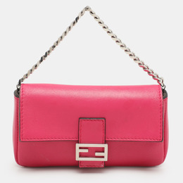 Fendi: Розовая сумка  Baguette