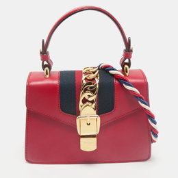 Gucci: Красная сумка  Sylvie