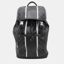Louis Vuitton: Чёрный рюкзак 