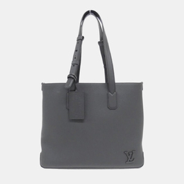 Louis Vuitton: Чёрная сумка-шоппер 