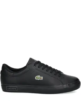 Lacoste: Чёрные кроссовки  Powercourt