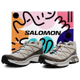 Salomon: Серые кроссовки 