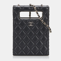 Chanel: Чёрная сумка 