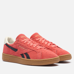 Reebok: Розовые кроссовки  Club C