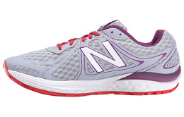 New Balance: Серые кроссовки  720