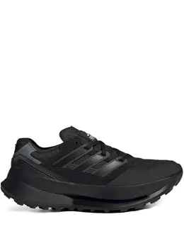 adidas: Чёрные кроссовки  Equipment