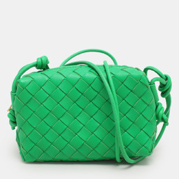 Bottega Veneta: Зелёная сумка через плечо  Intrecciato