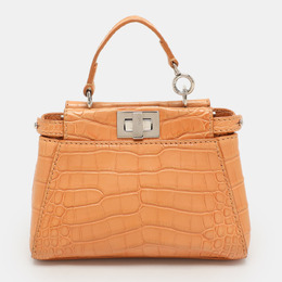 Fendi: Коричневая сумка  Peekaboo