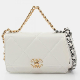 Chanel: Белая сумка 