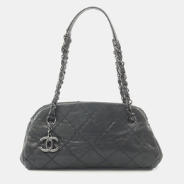 Chanel: Чёрная сумка 